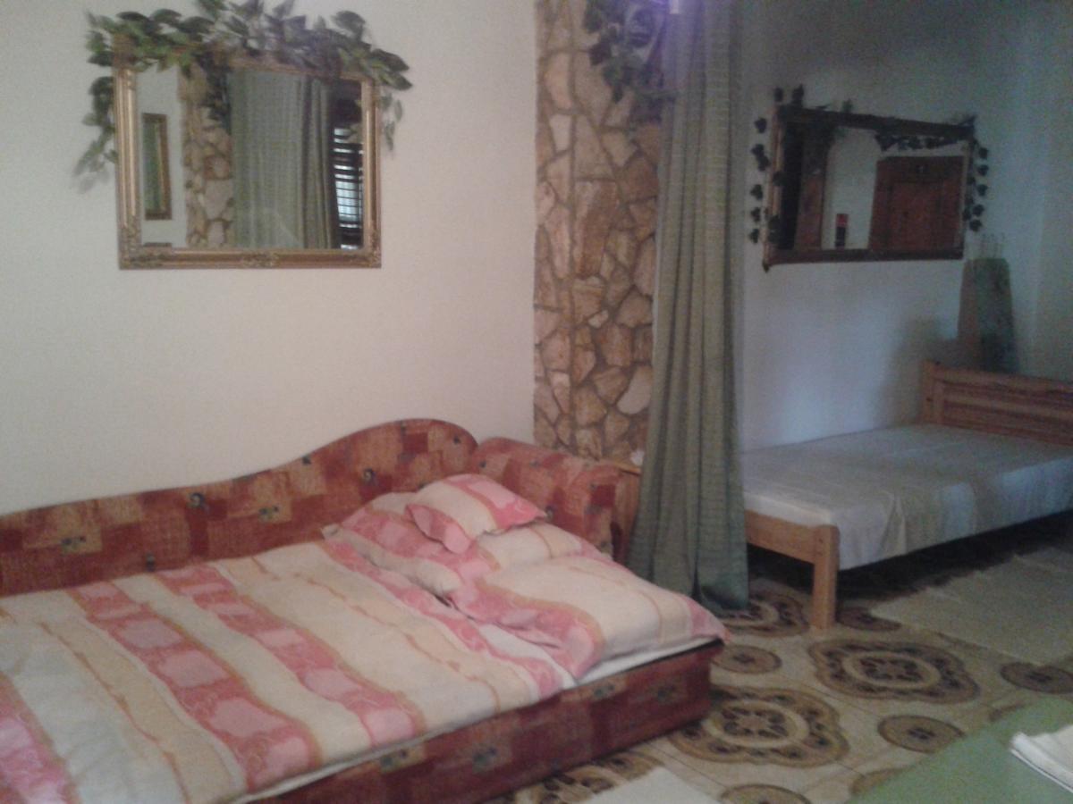 Felso Fogado Bed & Breakfast Felsőtold Екстериор снимка