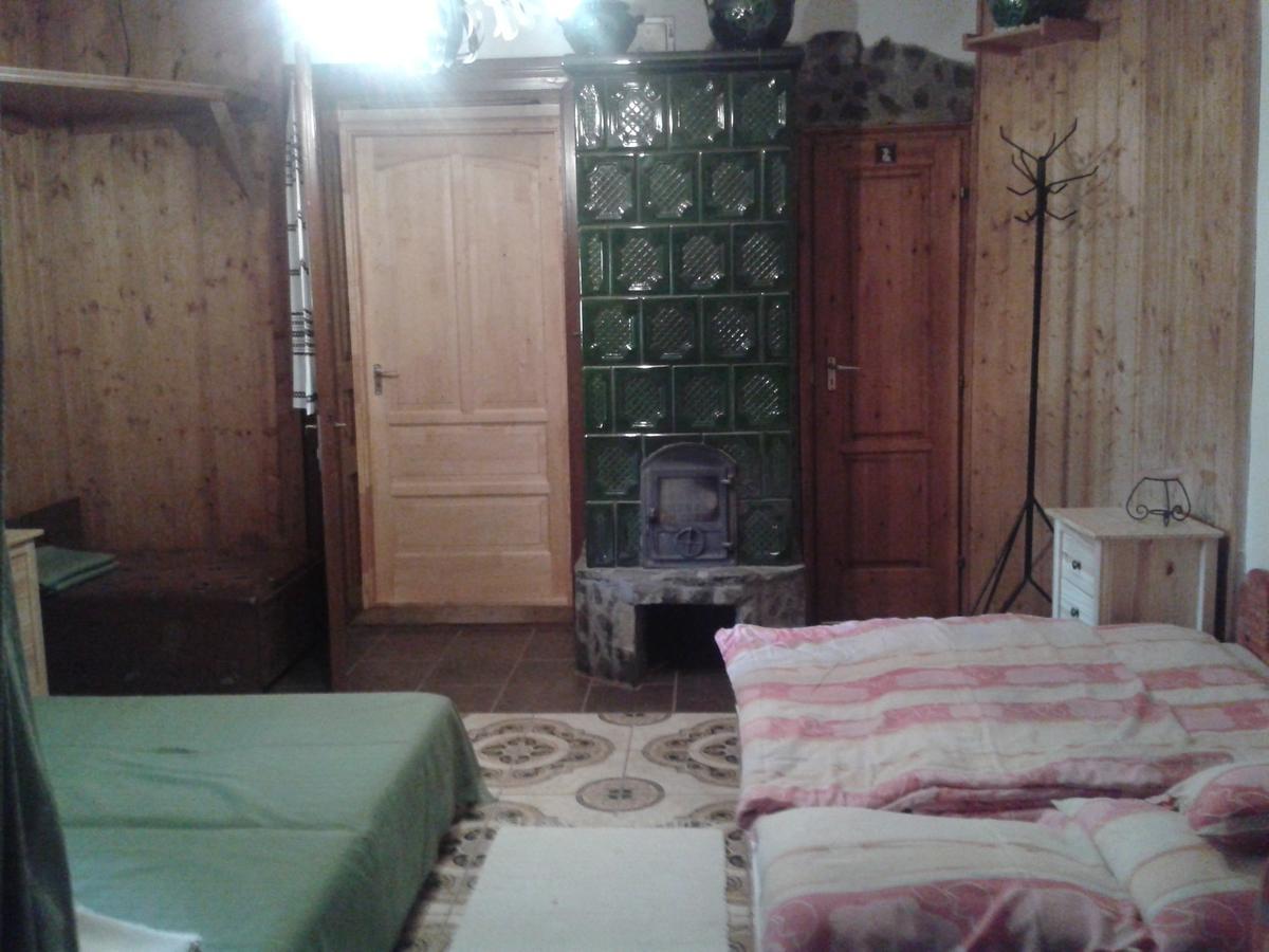 Felso Fogado Bed & Breakfast Felsőtold Екстериор снимка
