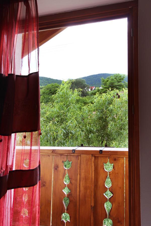 Felso Fogado Bed & Breakfast Felsőtold Екстериор снимка