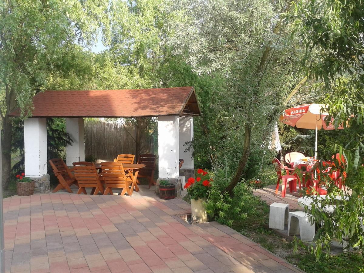 Felso Fogado Bed & Breakfast Felsőtold Екстериор снимка