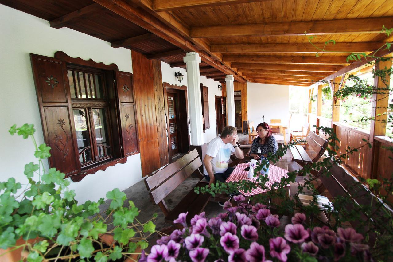 Felso Fogado Bed & Breakfast Felsőtold Екстериор снимка