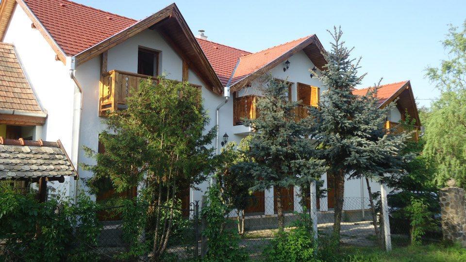 Felso Fogado Bed & Breakfast Felsőtold Екстериор снимка