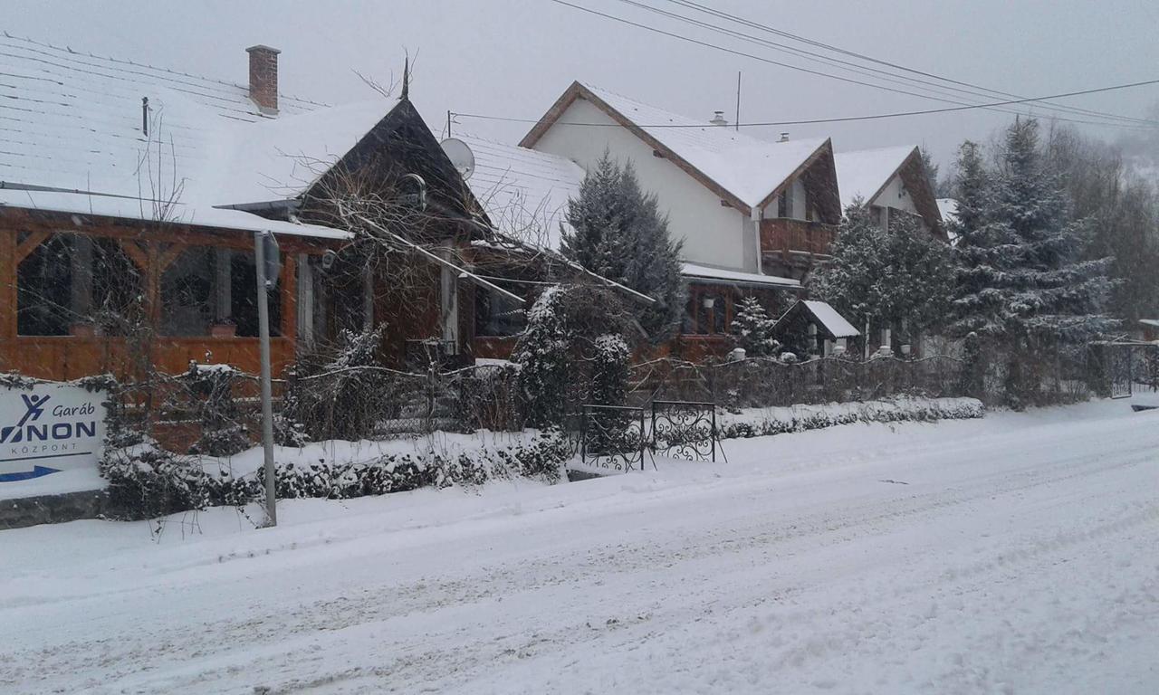 Felso Fogado Bed & Breakfast Felsőtold Екстериор снимка